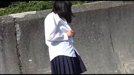 【ガチ】Cが制服から水着に着替えるところ