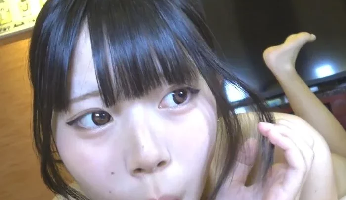 18歳初々しいココロちゃん身長160㎝の均整がとれた裸体を披露してくれました。 のスクリーンショット 1